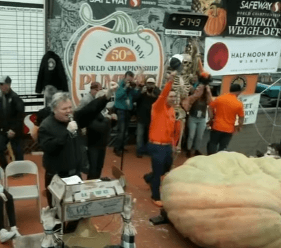 Minnesota man breaks world record with 2,749-pound gourd, wins 3rd Half Moon Bay pumpkin weigh-off